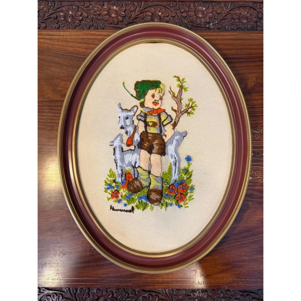 Vintage Hummel Embroidered Wall Art Pair – Framed Oval Needlework‎ (13x10)